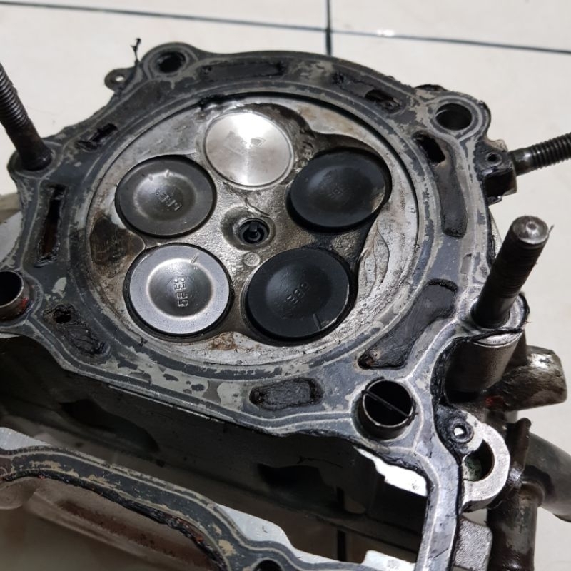 yz450f 5BE cylinder head klep OUT BENGKOK yz400f yzf 450 400 yz450 yz400 f