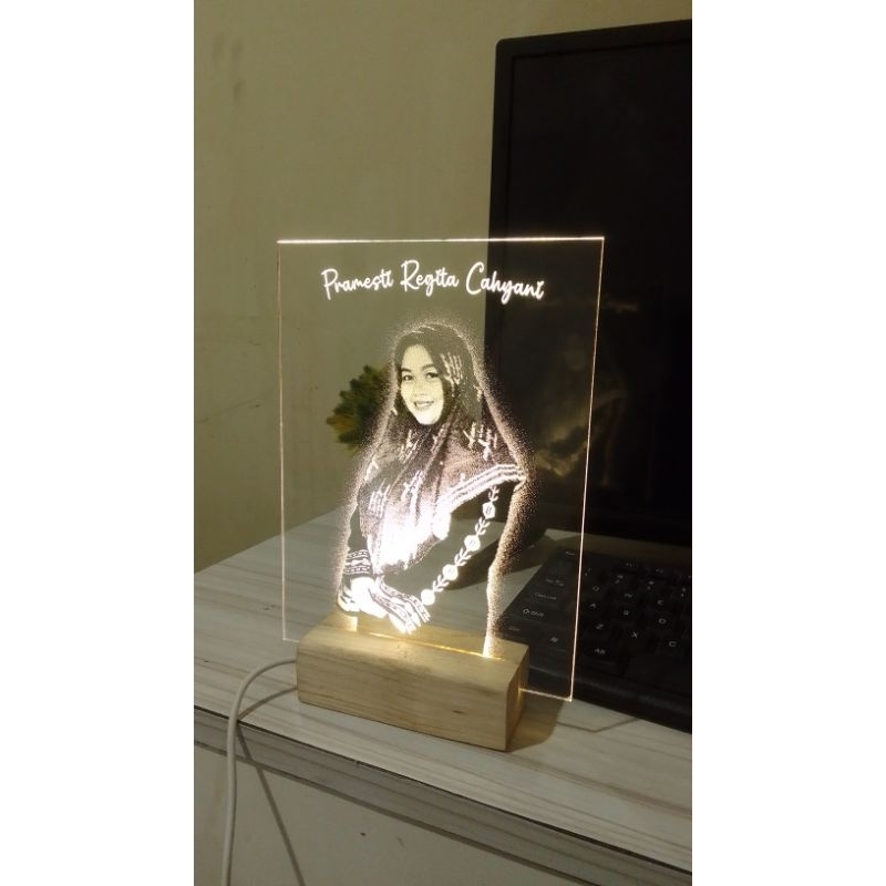 Lampu Hias Photo Akrilik lampu foto akrilik led grafir foto laser