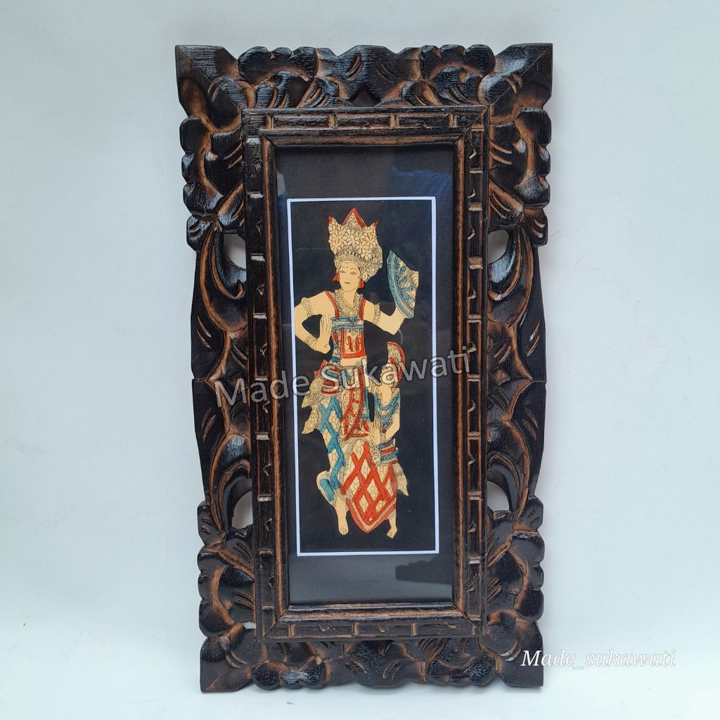 Hiasan Dinding Lukisan Bali Dengan Bingkai Ukiran Kayu Lapis Kaca