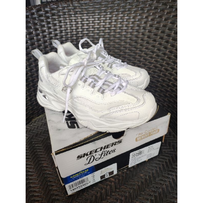 PRELOVED SEPATU SKECHERS D'LITES WHITE ORI UK 38
