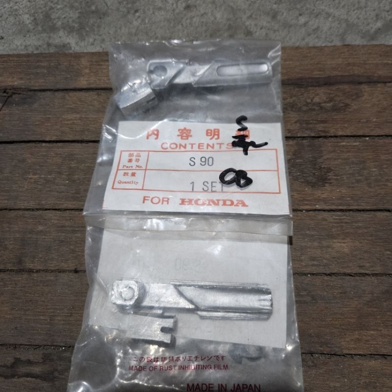 Sparepart lidah gas S90Z contents 1set.