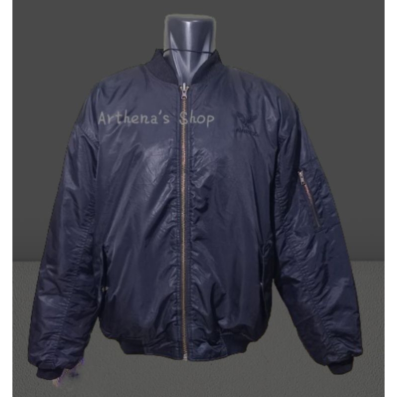 Jacket Bomber Reversible dariAVIREX (bacaDeskripsi)