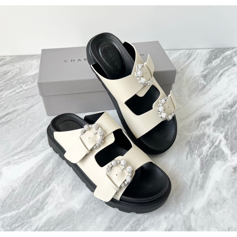 Sendal Charles n keith