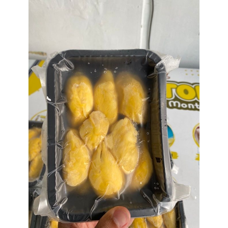 

Durian Musangking Pahang Malaysia Import +-400gram