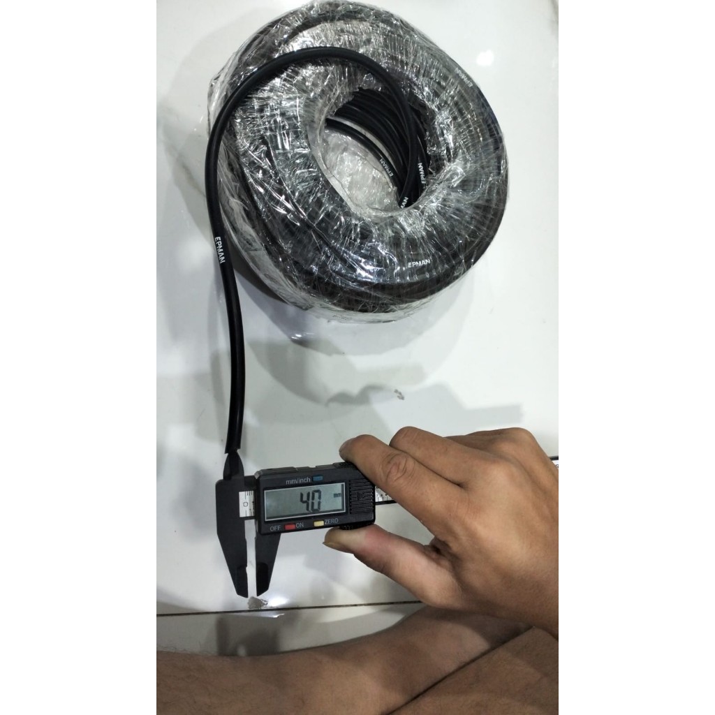 SILICONE 4MM EPMAN BLACK