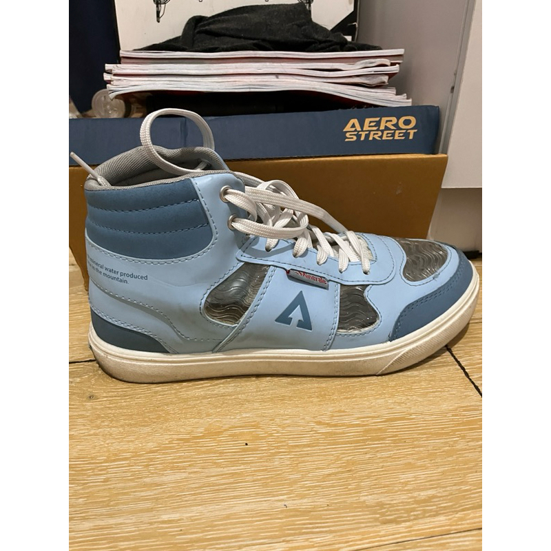 Sepatu Aerostreet x Le minerale