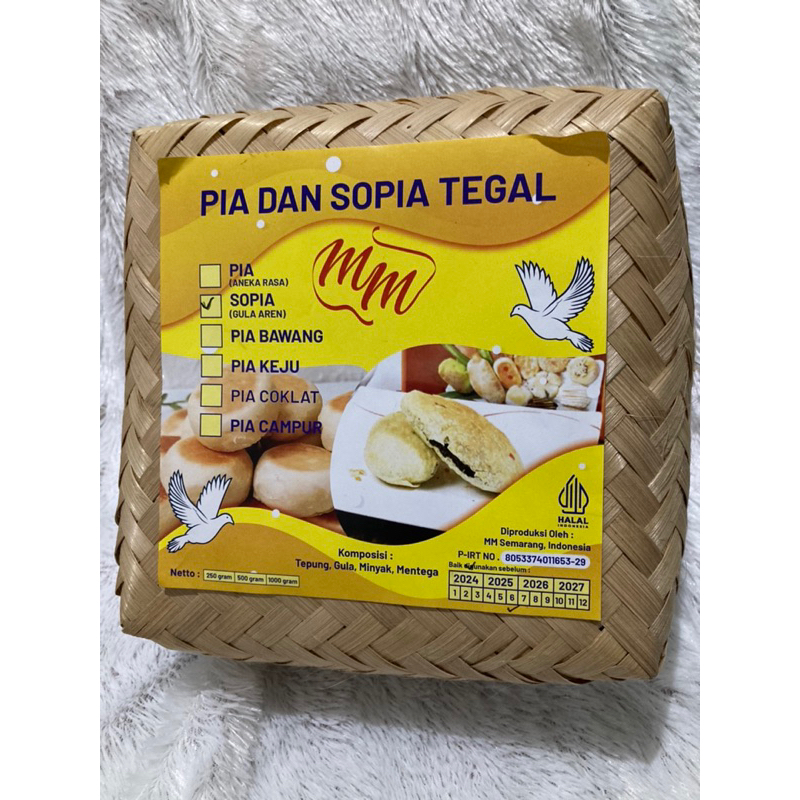 

Oleh oleh khas Tegal/Pia Tegal/Makanan khas Tegal