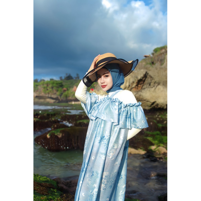 DressPantaiSexy2Model