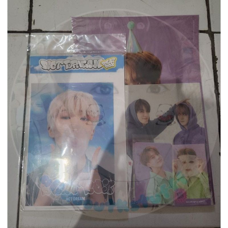 Season greeting jeno set postcard beatbox jisung