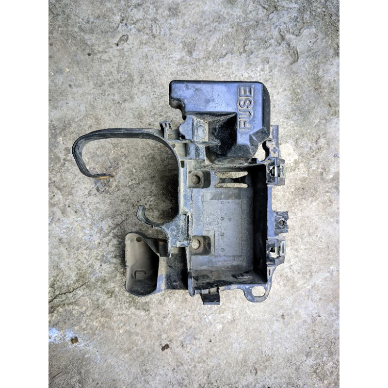 DUDUKAN AKI WADAH AKI YAMAHA XEON GT XEON RC XEON KARBU ORIGINAL CABUTAN