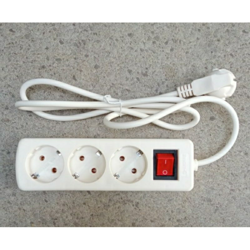 Stop Kontak Kuningan 3 Lubang Kabel 1,5 Meter