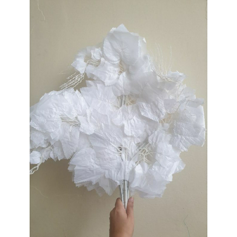 DAUN ANGGUR / HIASAN DEKORASI PELAMINAN