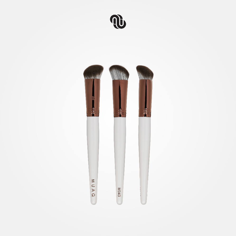 MUAQ Whispearl Slanted Foundation Buffing Brush M343