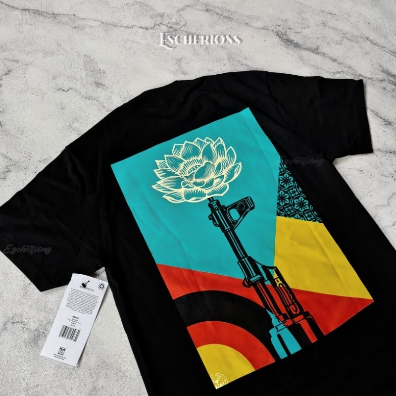 Obey Propaganda Special edition art Shepard Fairey - AK47 Lotus Tee