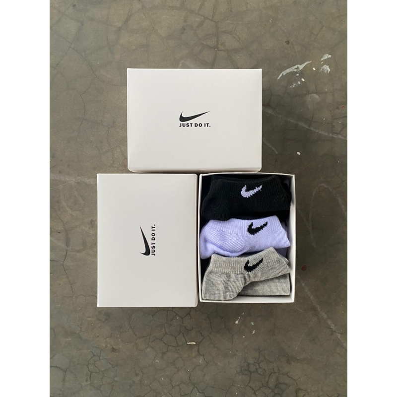 Kaos Kaki Nike Box Mata Kaki Mix Warna PE Catton