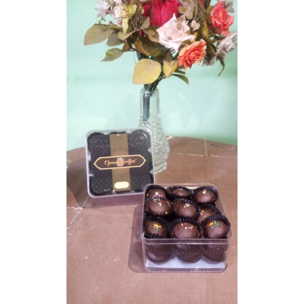 

CHOCO EGG DROPS COOKIES MAKANAN RINGAN