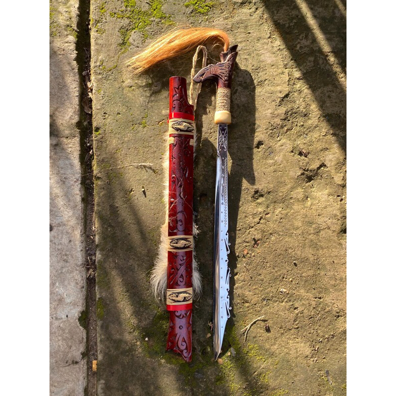 MANDAU BAJA PUTIH ANTI KARAT KHAS DAYAK KALIMANTAN