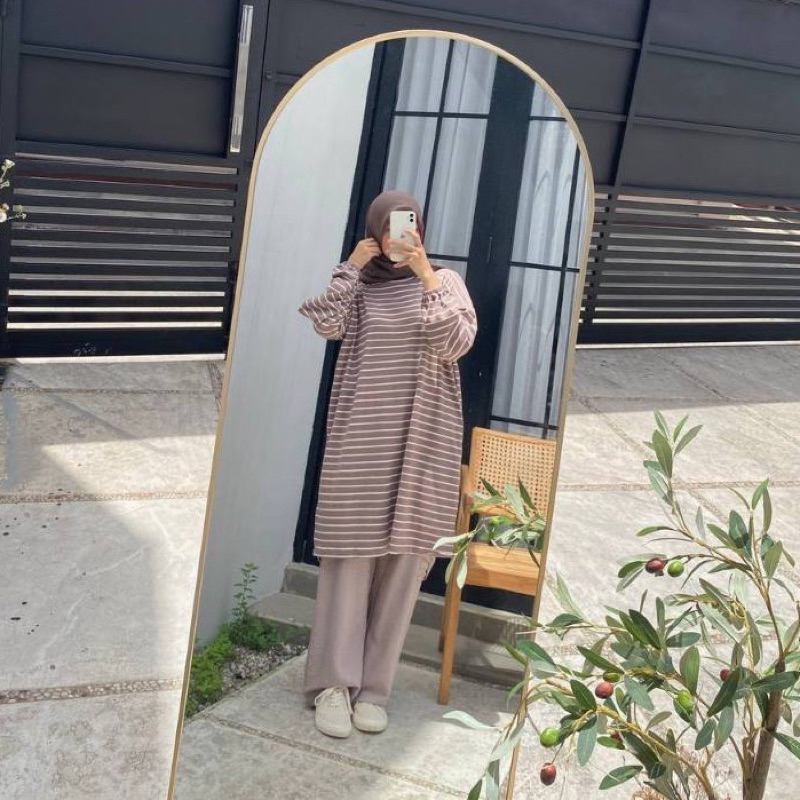 SETELAN TUNIK STRIPE BUSUI FRIENDLY DAN CELANA KULOT KNIT