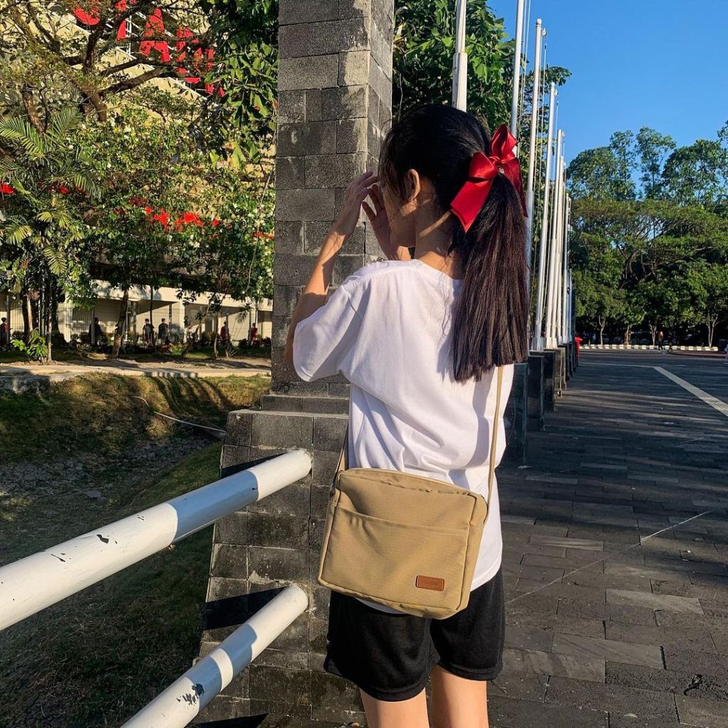 ENZO size M BAG BY ROUJEE PURWOKERTO - TAS KANVAS TAS SELEMPANG UNISEX