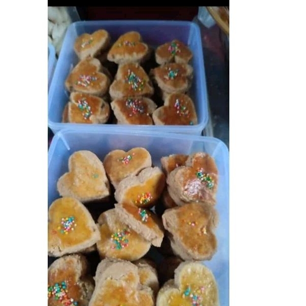 

Kue kacang keju