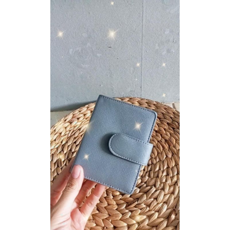 dompet kartu kancing