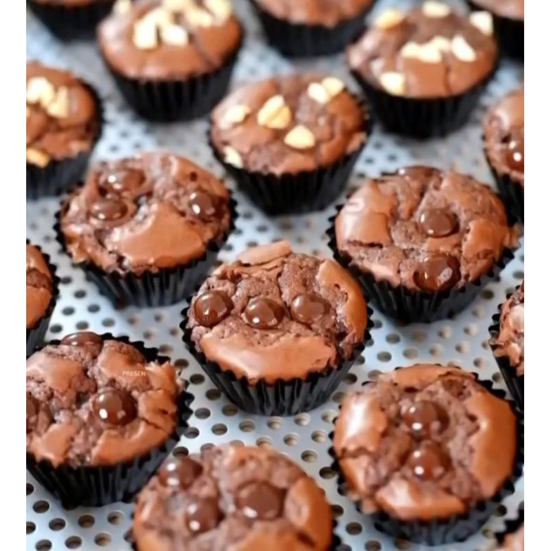 

Shiny Crust Mini Brownies Bites