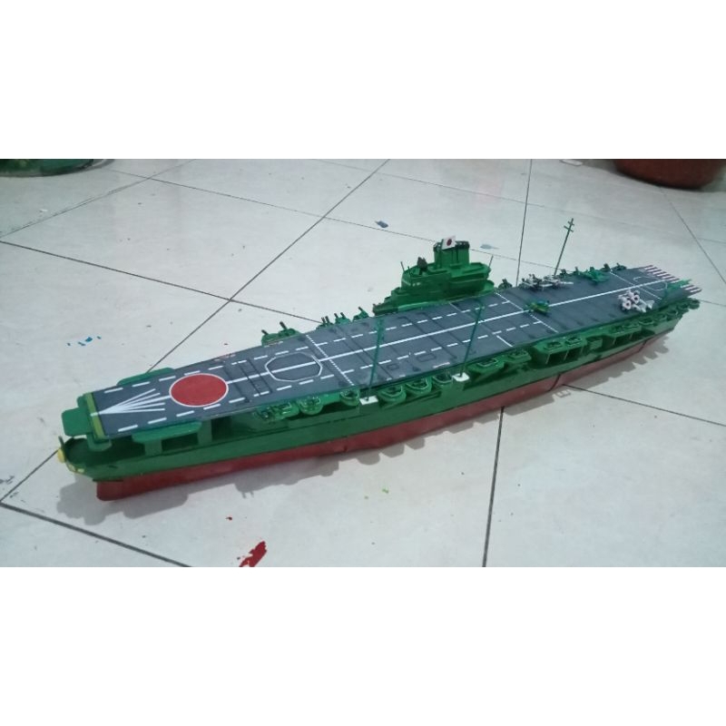 miniatur kapal induk kelas Yamato,IJN shinano full detail,, bahan full triplek ukuran 3mm