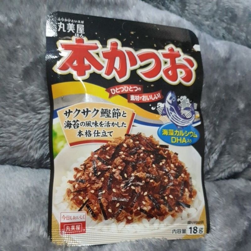

Abon Jepang Furikake Marumiya Varian Hitam ikan Bonito
