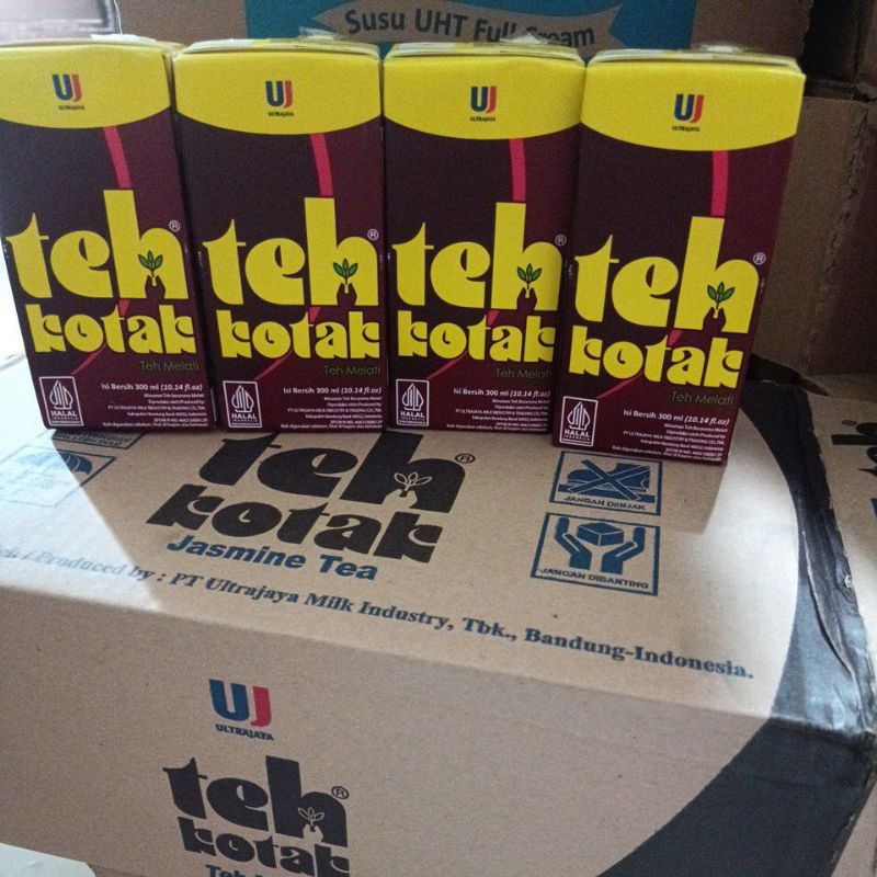 

Teh kotak teh melati 300ml 1 karton isi 24pcs