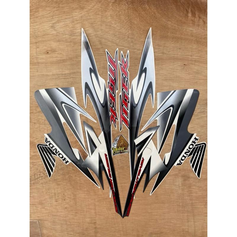 Stiker Tiger Revo putih Albino 2013