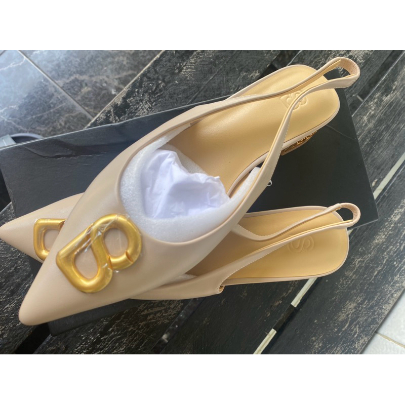 Buttonscraves Milly Slingback Shoes-Ecru