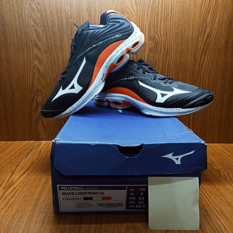 Sepatu Volley Mizuno Wave Lightning Z6 (Black/White/Orange) 100% ORIGINAL