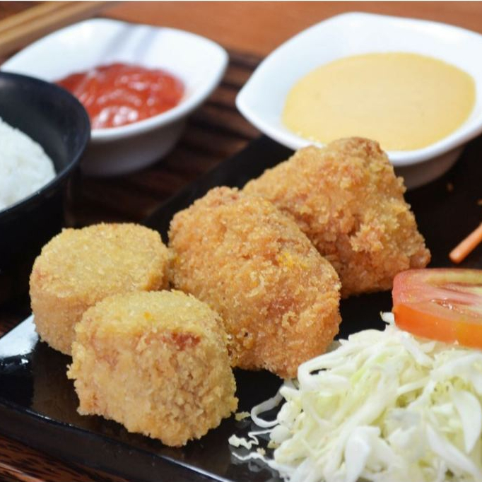 

SHRIMP ROLL PREMIUM ISI 10 PCS HALAL HOMEMADE FROZEN FOOD BENTO