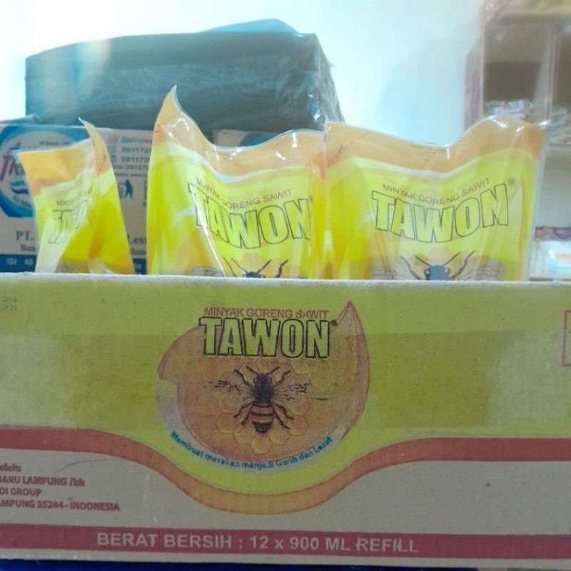 

minyak kelapa tawon 900ml perkarton