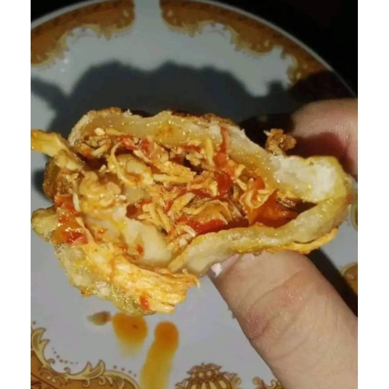 

cireng mercon isi ayam suwir