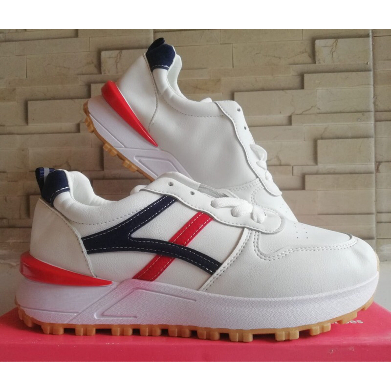 PVN SNEAKERS WANITA JAEHYUN (baca deskripsi produk)