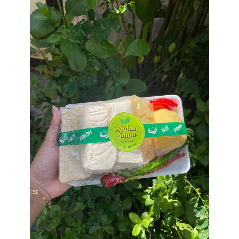 

isian lontong sayur