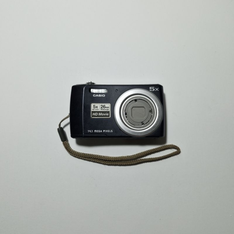 Kamera Digital Casio QV-R200