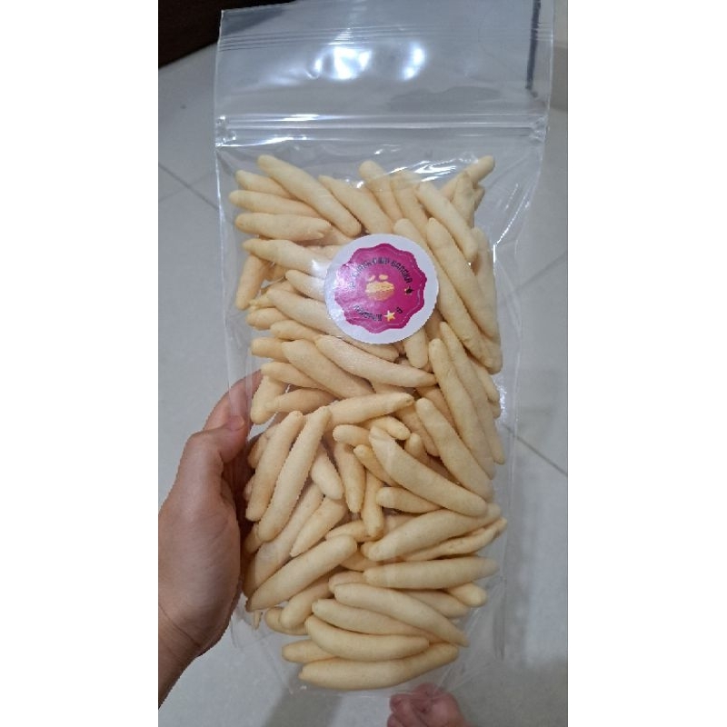 

kericu (kerupuk telur cumi)