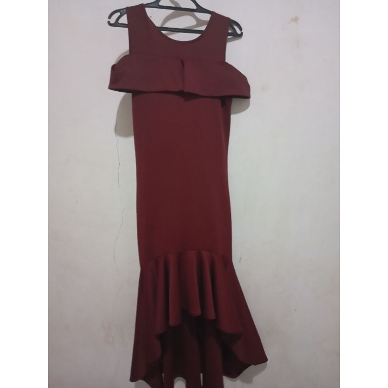 Baju Penyanyi Bekas Bagus Warna Merah Tua