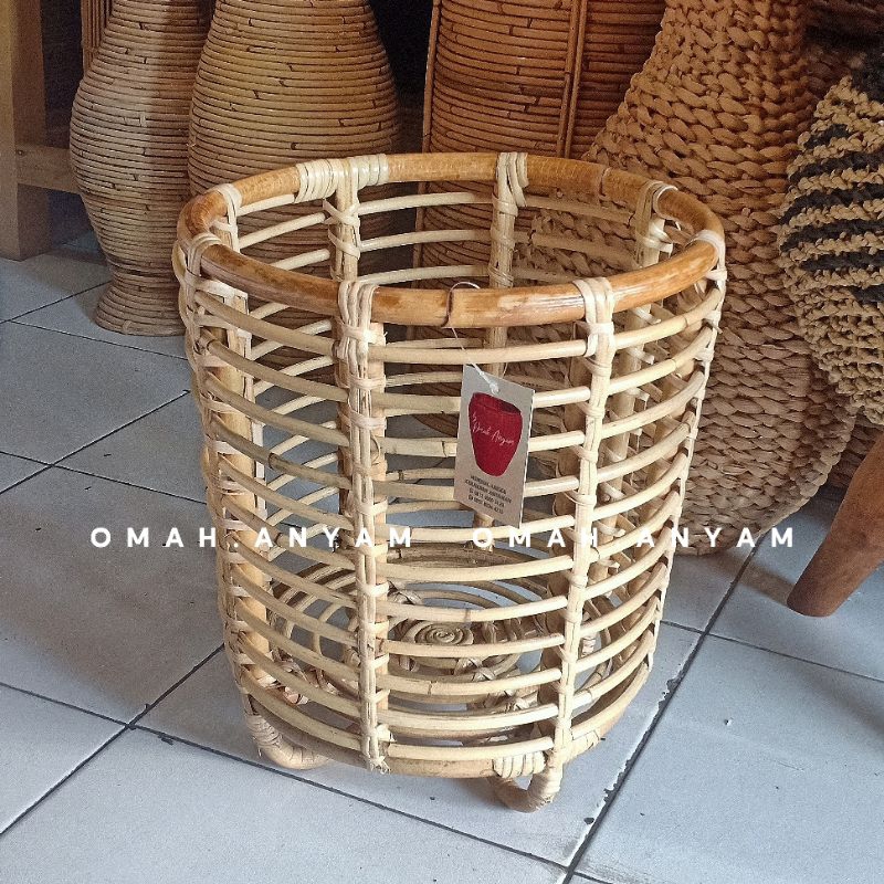 vas standing pot rotan | standing pot rotan | cover pot rotan bahan alami