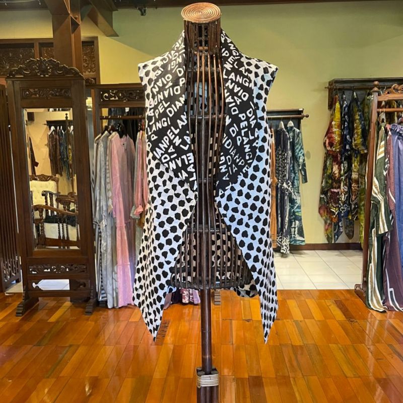 Wahida Outer Katun by Dian Pelangi LIMITED EDITION Cardigan Bolero Vest Cardi Outfit Kardigan Casual