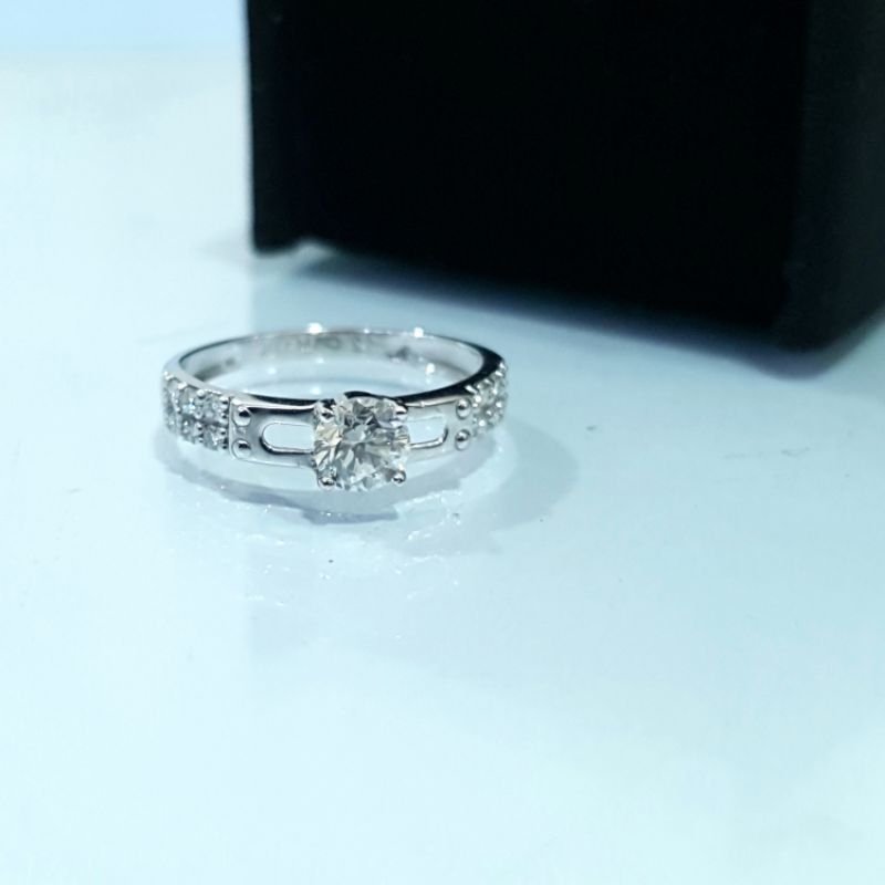 Cincin Emas Putih Berlian Asli Eropa Solitaire Fashion