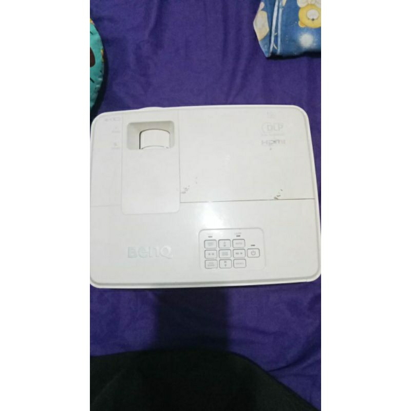 proyektor benq