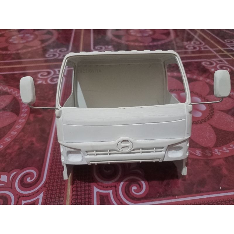 kabin miniatur truk dutro skla 16 full pvc