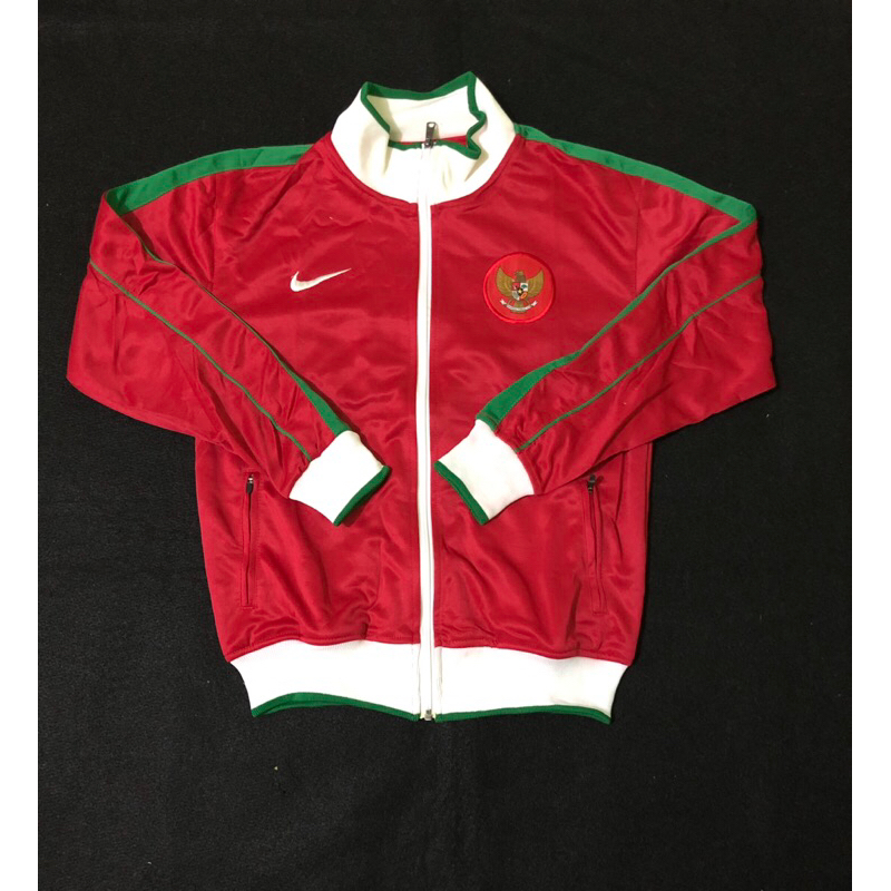 Jaket Bola Retro Timnas Indonesia Nike Version Grade ori