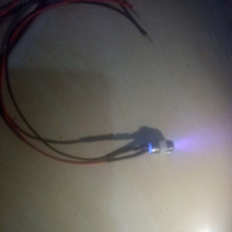 lampu RC violet warna ungu