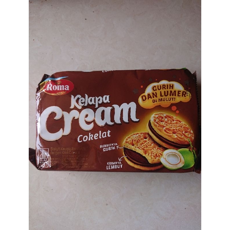 

ROTI ROMA BISKUIT KELAPA SANDWICH CREAM DENGAN SUSU VANILLA / COKLAT 180gr