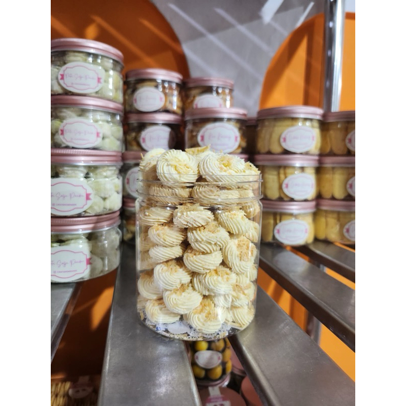 

BELI 3 GRATIS 1 | Kue Kering Sagu Keju Premium 600 ml