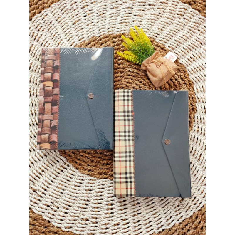 

Qur'an makna besar KERTAS KUNING KERTAS PUTIH